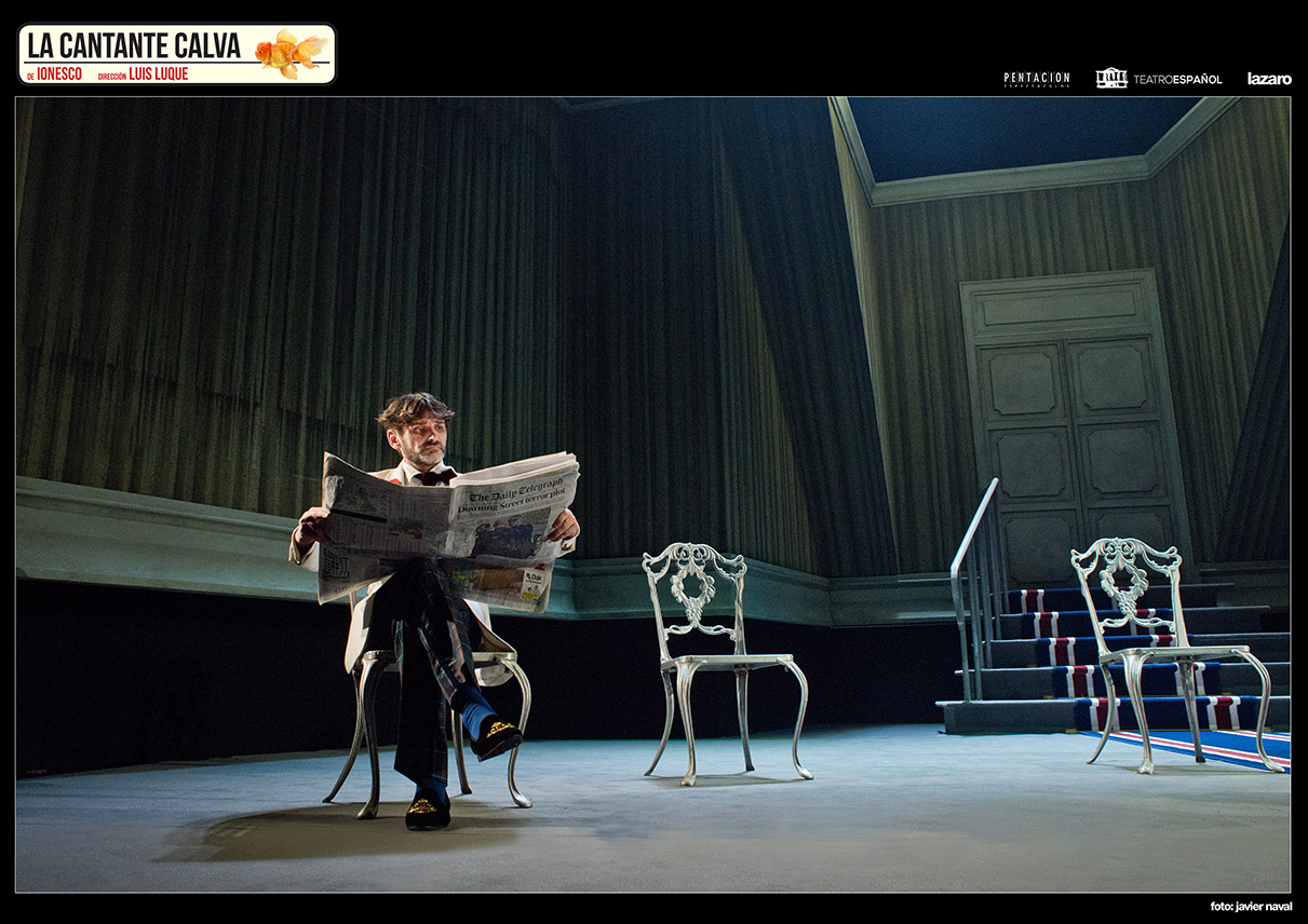 cantante_calva_escena_32