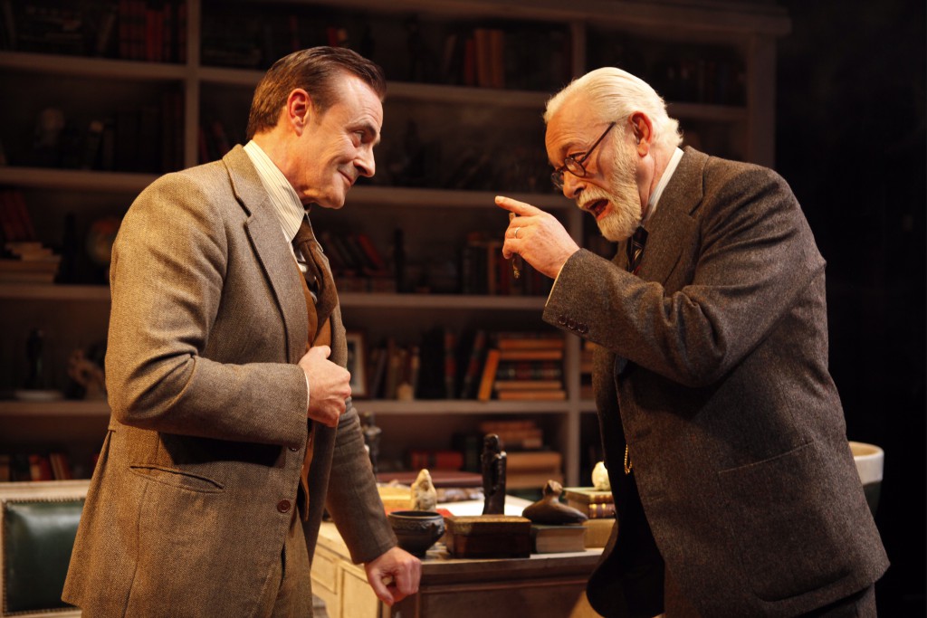 la_ultima_sesion_de_freud_teatro_espanol_hoyenlacity_madrid_dentro1 1024x683